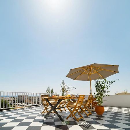 Luxurious Apartment With Big Sea View Terrace - Central Location Atenas Exterior foto